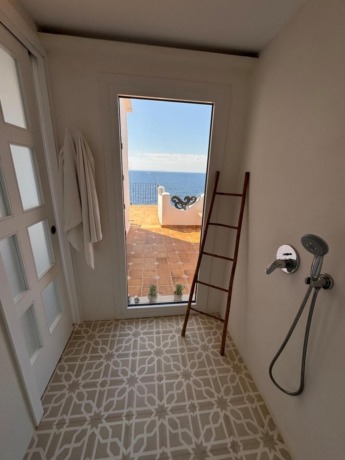Luxus-villa Direkt Am Villa Cala Pi (Mallorca)